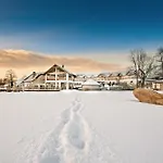 Отель Molo Osiek (Lesser Poland)