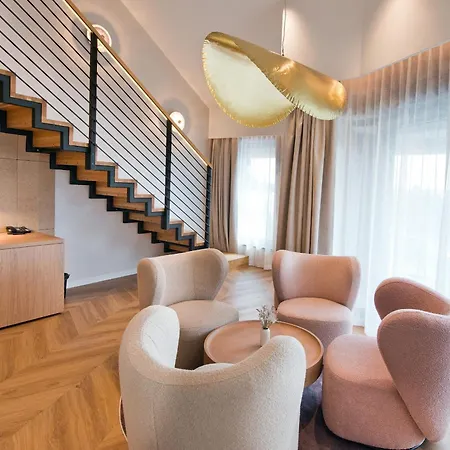 Molo Hotel 4*