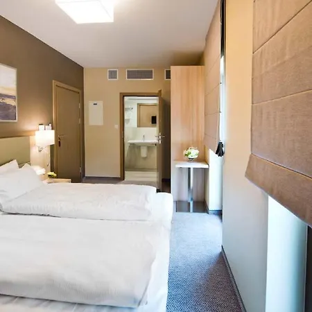 Molo Hotel 4*