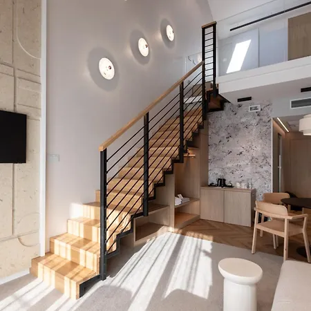Molo Hotel 4*