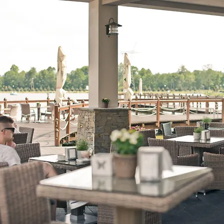Molo Hotel
